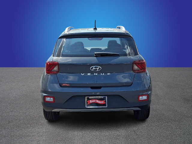 Used 2025 Hyundai Venue SEL FWD image 5