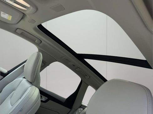 New 2026 Volvo XC60 T8 Ultra w/ Protection Package Premier AWD/4WD image 18