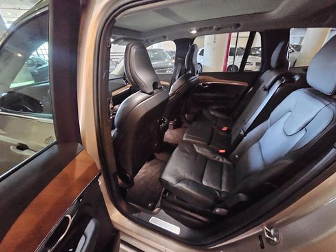 Certified 2023 Volvo XC90 B6 Plus image 14