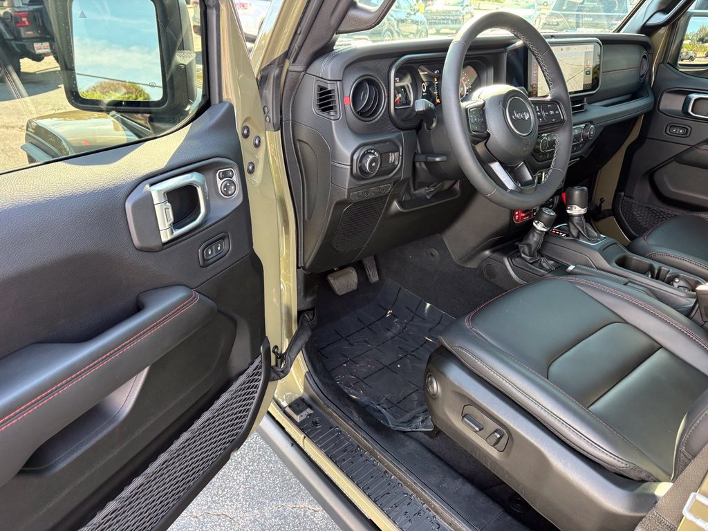Used 2026 Jeep Wrangler Unlimited Rubicon AWD/4WD image 22