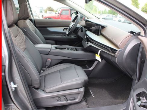 New 2025 Nissan Murano Platinum w/ Cargo Package image 14