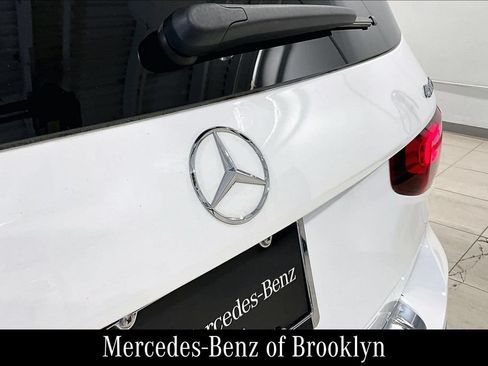 Certified 2023 Mercedes-Benz GLB 250 4MATIC image 34