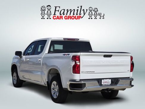 Used 2023 Chevrolet Silverado 1500 LT AWD/4WD image 3