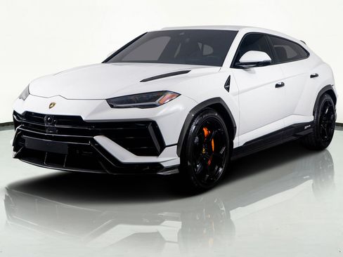 Used 2023 Lamborghini Urus Performante image 17