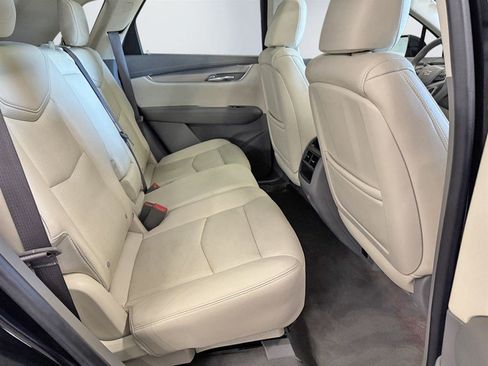 Used 2017 Cadillac XT5 Luxury w/ LPO, Wheel Lock Package AWD/4WD image 26