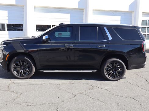 Used 2025 Chevrolet Tahoe Premier image 7