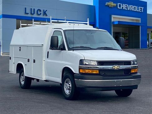 New 2025 Chevrolet Express 3500 Work Van w/ Power Convenience Package image 1