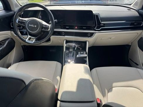 Certified 2024 Kia Sportage EX FWD image 5