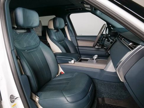 Certified 2024 Land Rover Range Rover SV AWD/4WD image 3
