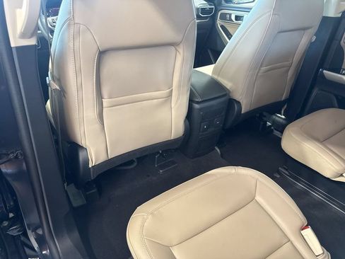 Used 2023 Ford Explorer XLT w/ Equipment Group 202A AWD/4WD image 26