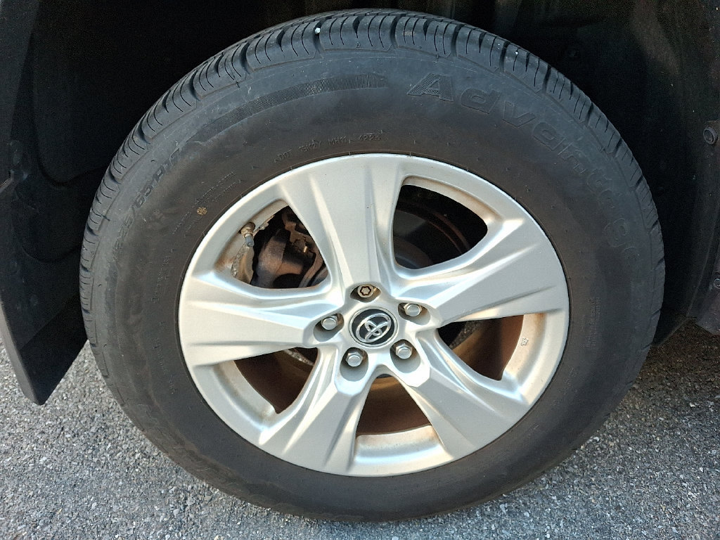 Used 2019 Toyota RAV4 XLE w/ All Weather Liner Package AWD/4WD image 7