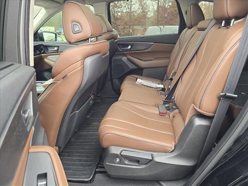 Used 2023 Acura MDX SH-AWD w/ Advance Package image 10
