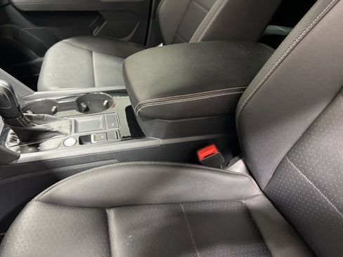 Used 2023 Volkswagen Atlas Cross Sport SE w/ Panoramic Sunroof Package image 28