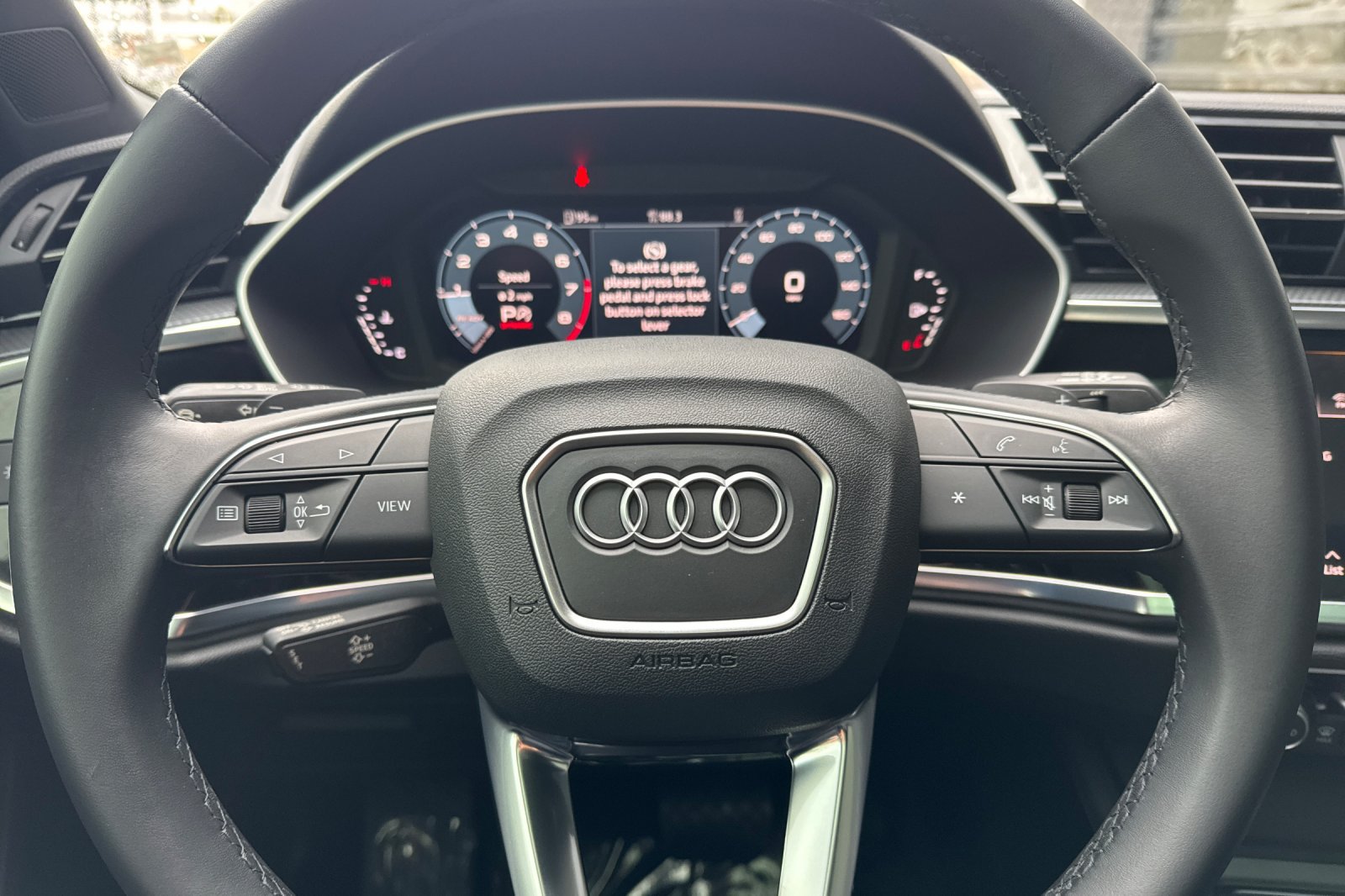 Used 2023 Audi Q3 2.0T Premium w/ Black Optic Sport Package AWD/4WD image 25