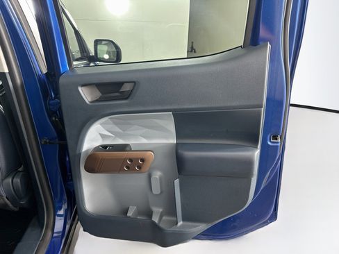 Used 2023 Ford Maverick Lariat w/ Lariat Luxury Package AWD/4WD image 30