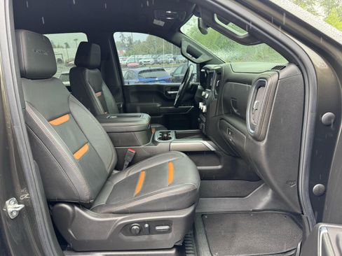 Used 2022 GMC Sierra 2500 AT4 w/ AT4 Preferred Package AWD/4WD image 17
