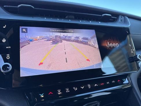 New 2026 Jeep Grand Cherokee Limited AWD/4WD image 31