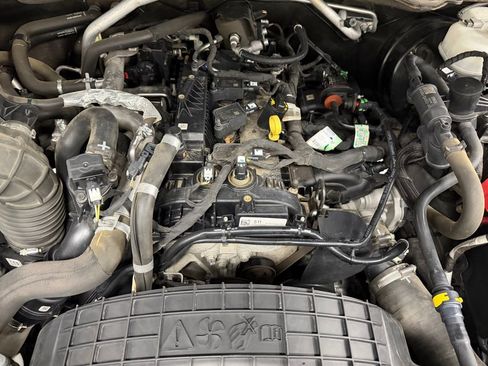 Used 2019 Ford Ranger XLT w/ Equipment Group 302A Luxury image 9