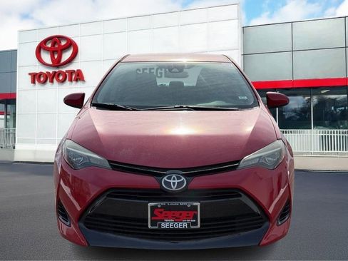Used 2017 Toyota Corolla LE image 6