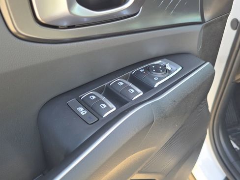 New 2026 Kia Sorento S w/ S Panoramic Sunroof Package FWD image 19