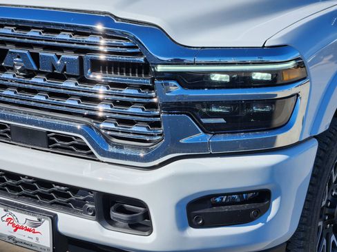 New 2026 RAM 2500 Limited AWD/4WD image 9