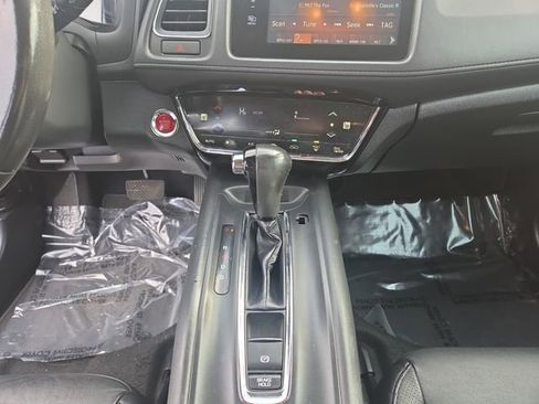 Used 2018 Honda HR-V EX-L image 11