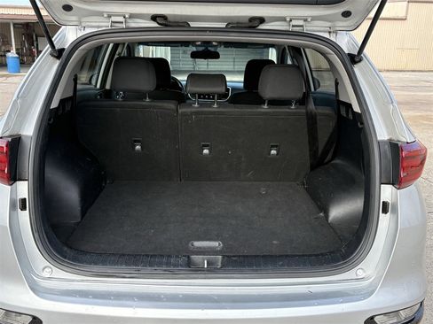 Used 2020 Kia Sportage LX image 22