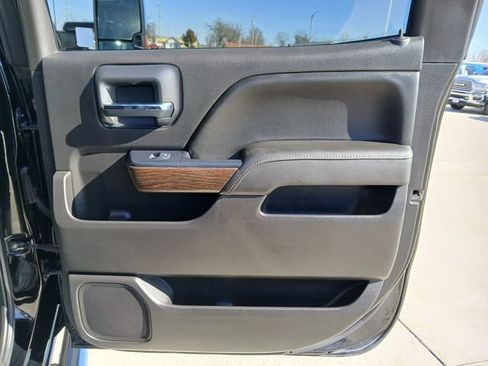 Used 2017 GMC Sierra 3500 Denali w/ Duramax Plus Package image 20