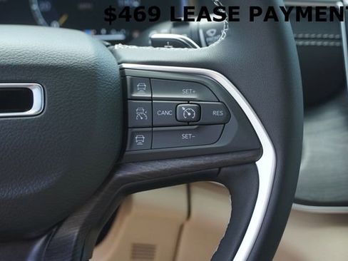 New 2025 Jeep Grand Cherokee Limited w/ Black Appearance Package image 26