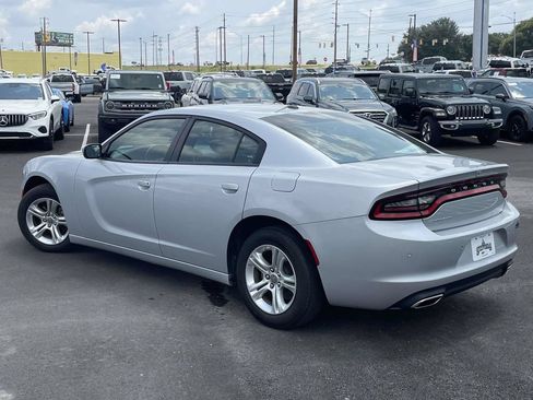 Used 2022 Dodge Charger SXT w/ Leather Interior Group RWD image 5