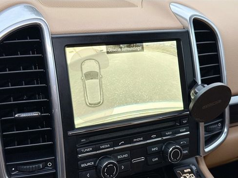 Used 2014 Porsche Cayenne Diesel image 14