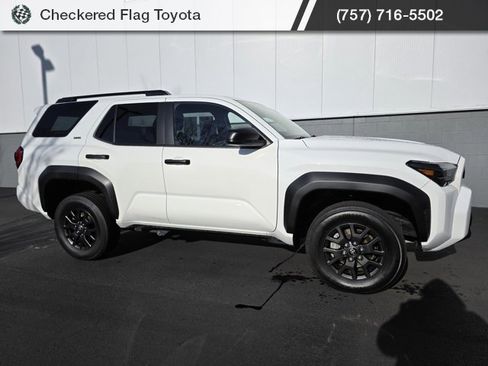Used 2025 Toyota 4Runner SR5 image 10