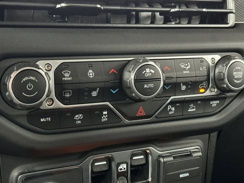 New 2025 Jeep Wrangler Unlimited Rubicon 392 image 20