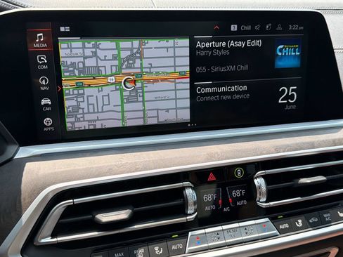 Used 2023 BMW X5 xDrive40i w/ M Sport Package AWD/4WD image 19