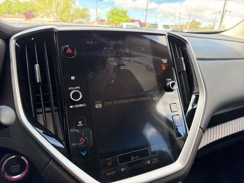 Used 2024 Subaru Ascent Premium w/ Convenience Package image 28