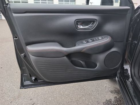Certified 2024 Honda HR-V Sport image 17