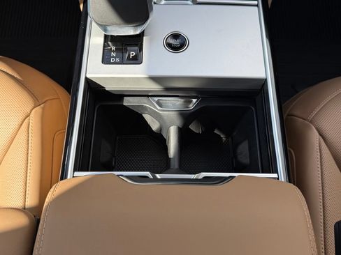 New 2026 Land Rover Range Rover SE AWD/4WD image 19