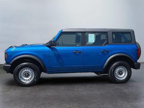 Used 2025 Ford Bronco 4-Door AWD/4WD image 2