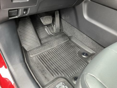 Used 2025 Toyota Grand Highlander FWD image 18