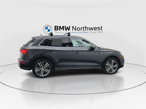 Used 2020 Audi Q5 e Premium Plus image 4