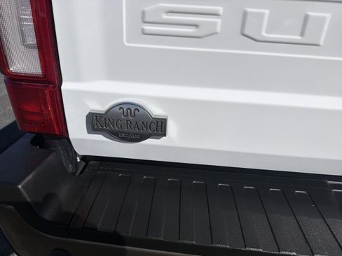 Used 2022 Ford F250 King Ranch w/ King Ranch Ultimate Package AWD/4WD image 8