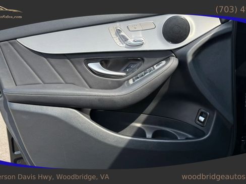 Used 2019 Mercedes-Benz GLC 300 image 9