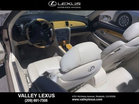 Used 2002 Lexus SC 430 Convertible RWD image 10