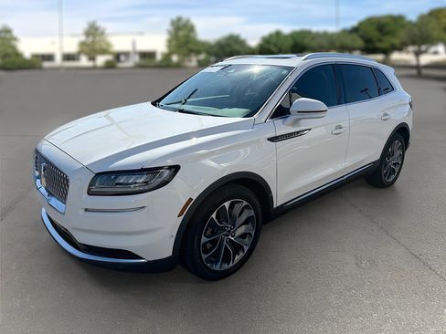 Certified 2023 Lincoln Nautilus Reserve w/ Equipment Group 201A FWD image 3