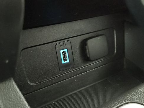 Used 2017 Ford Escape S image 31