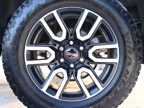 Used 2022 GMC Sierra 1500 AT4 w/ AT4 Premium Package image 49