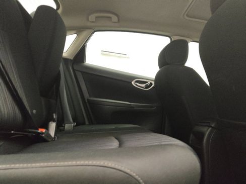 Used 2019 Nissan Sentra SV w/ Special Edition Package FWD image 19