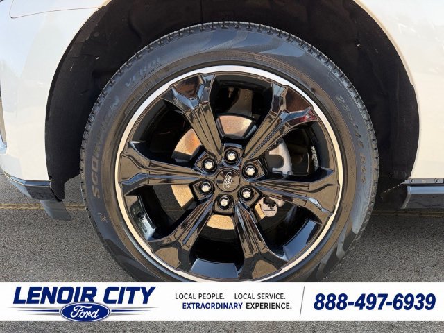 Used 2024 Ford Expedition Limited AWD/4WD image 9