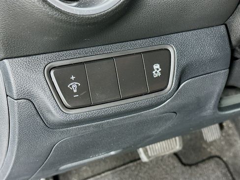 Used 2024 Kia Forte LXS FWD image 16