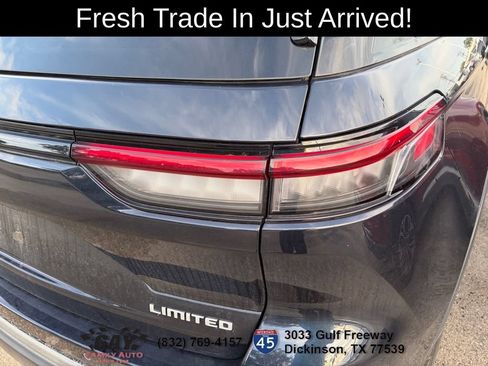 Used 2024 Jeep Grand Cherokee Limited AWD/4WD image 10
